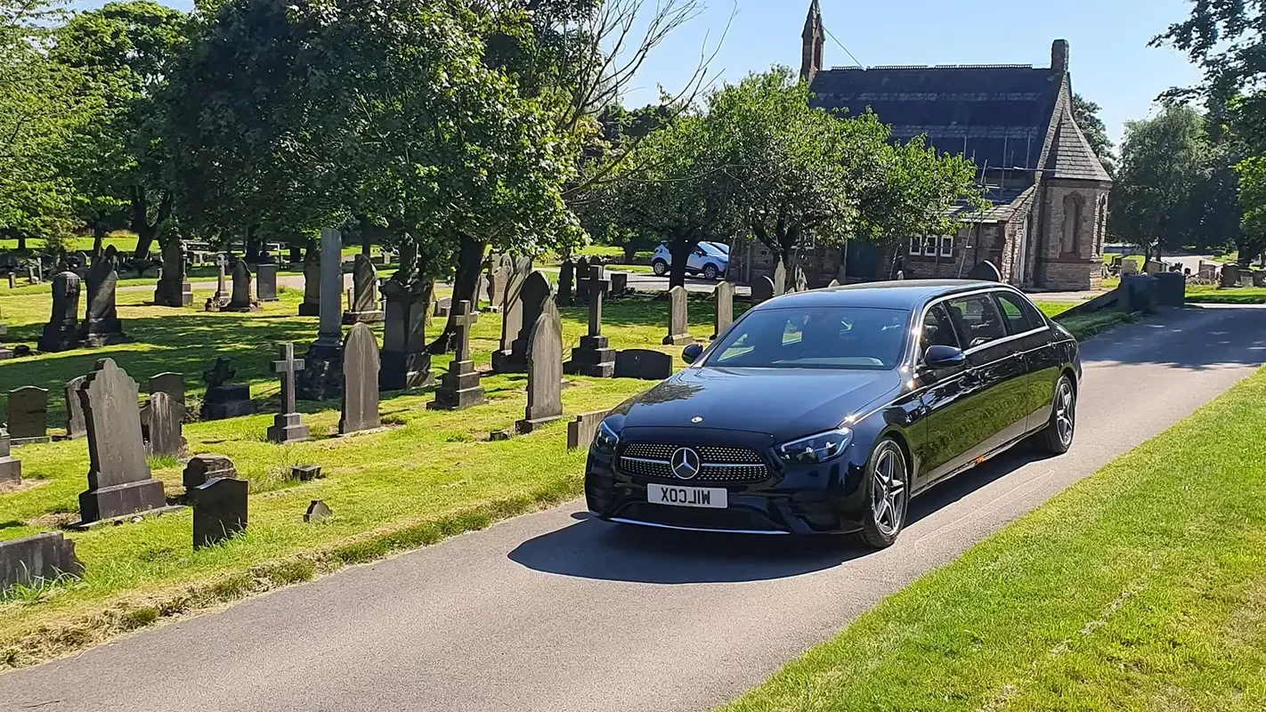 Mercedes E-Class Limousine